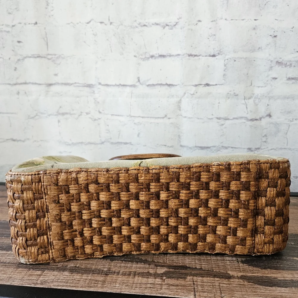 Vintage Fossil Island Palm Print Woven Rattan Wood Handle Handbag